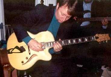 Hofner consultant Jack Wolworth gigs with a Jazzica Special prototype